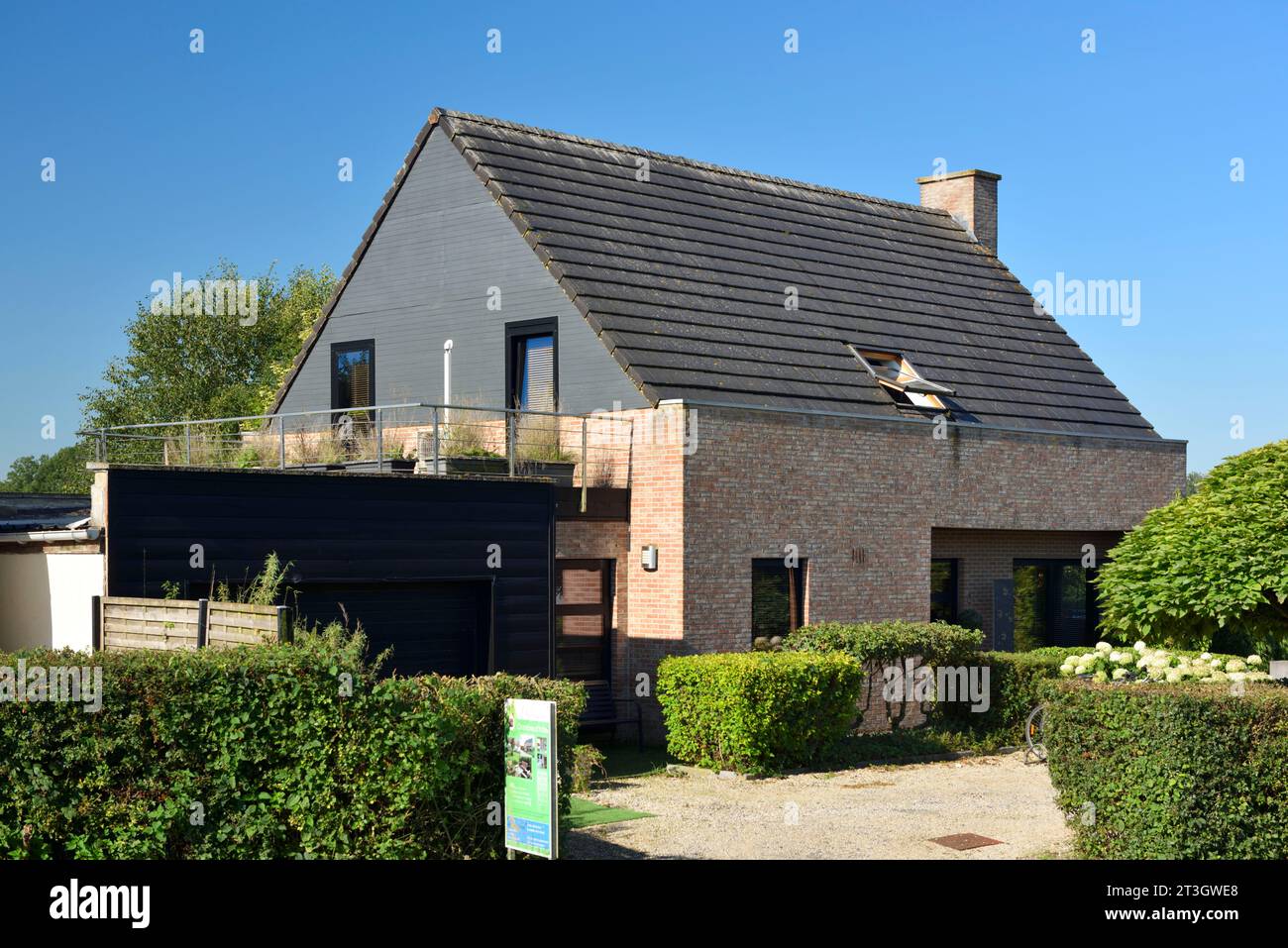 France, Nord, Clairfayts, lodge and guest rooms L'Hydrangeraie Stock Photo