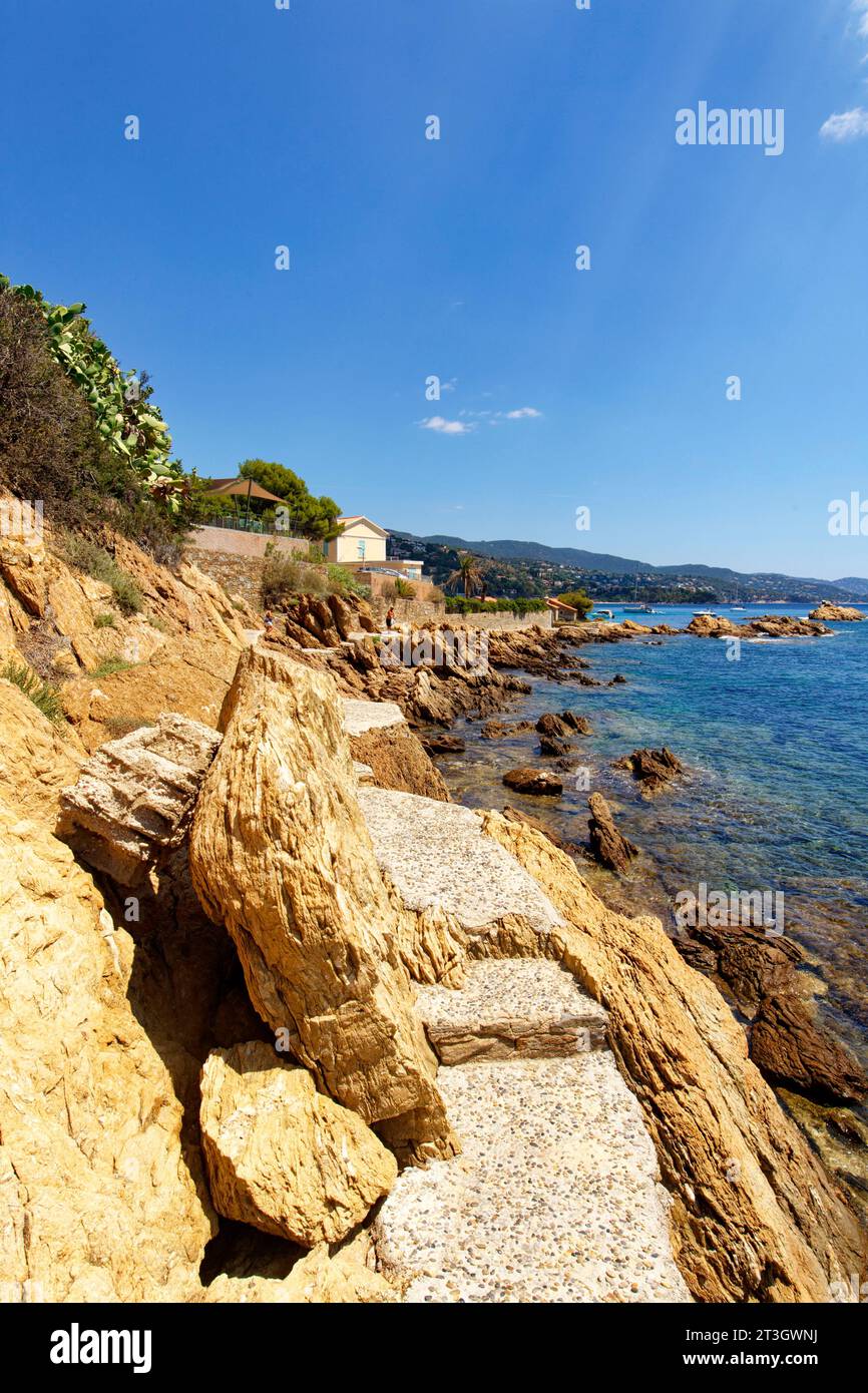 France, Var, Corniche des Maures, Le Lavandou, the coastal path along ...