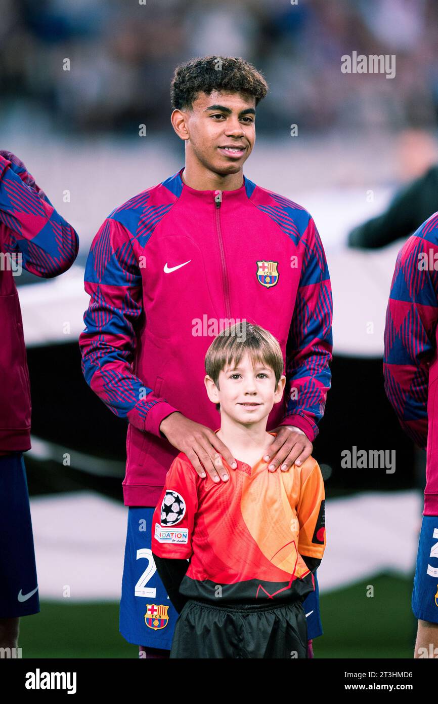 Lamine yamal barcelona hi-res stock photography and images - Alamy