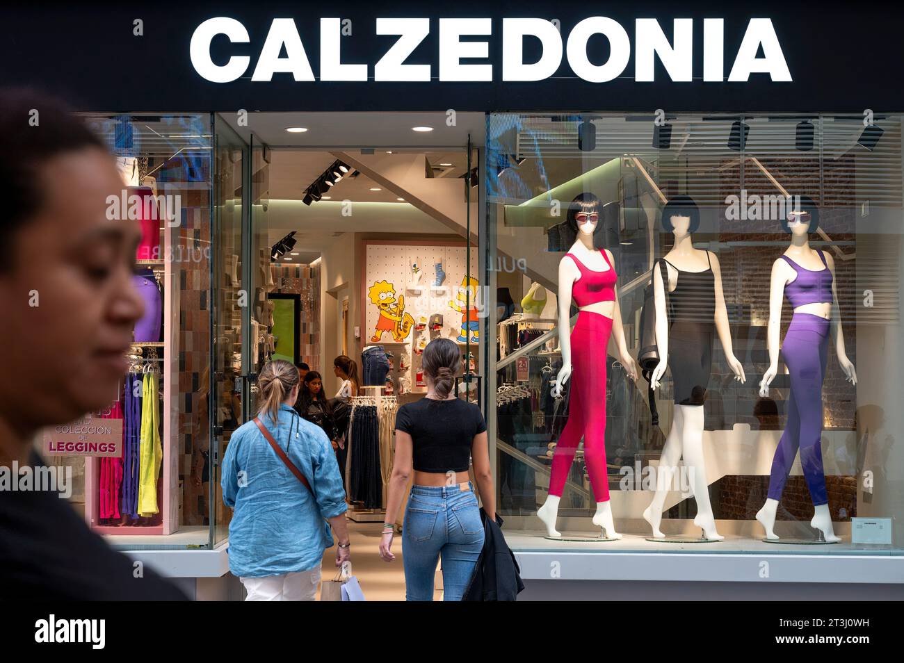 Calzedonia hi-res stock photography and images - Alamy