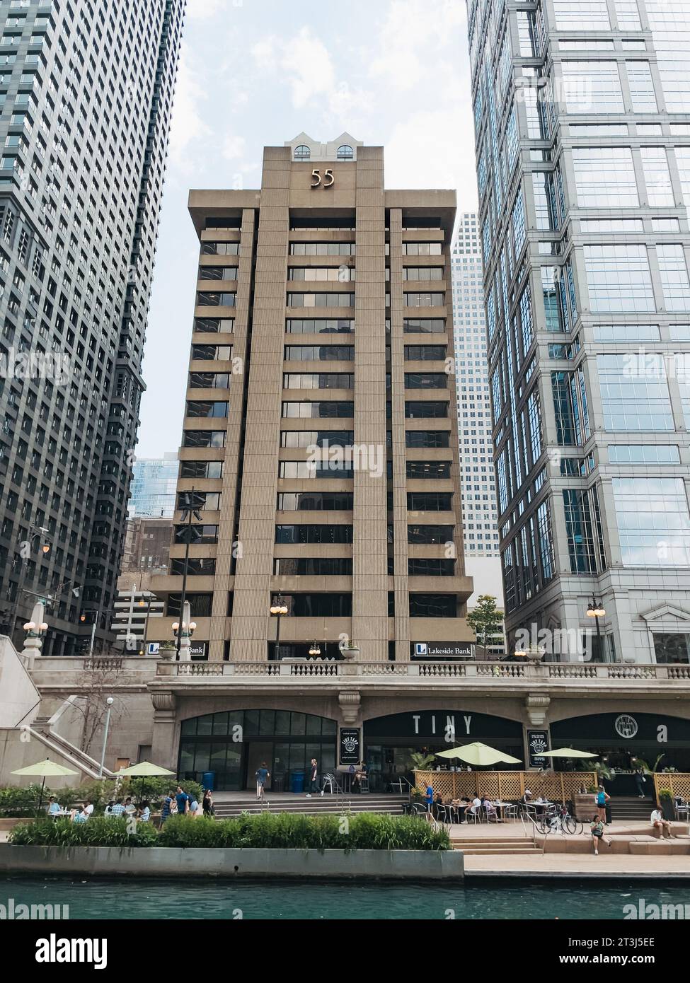 the Blue Cross-Blue Shield Building, located at 55 W. Wacker Drive, Chicago. Completed in 1968 Stock Photo