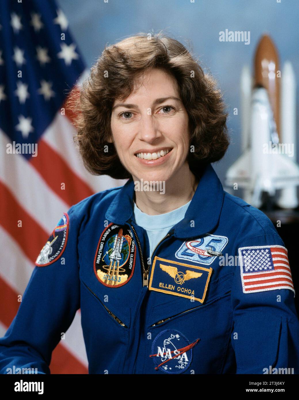 Nasa astronaut ellen ochoa hi-res stock photography and images - Alamy