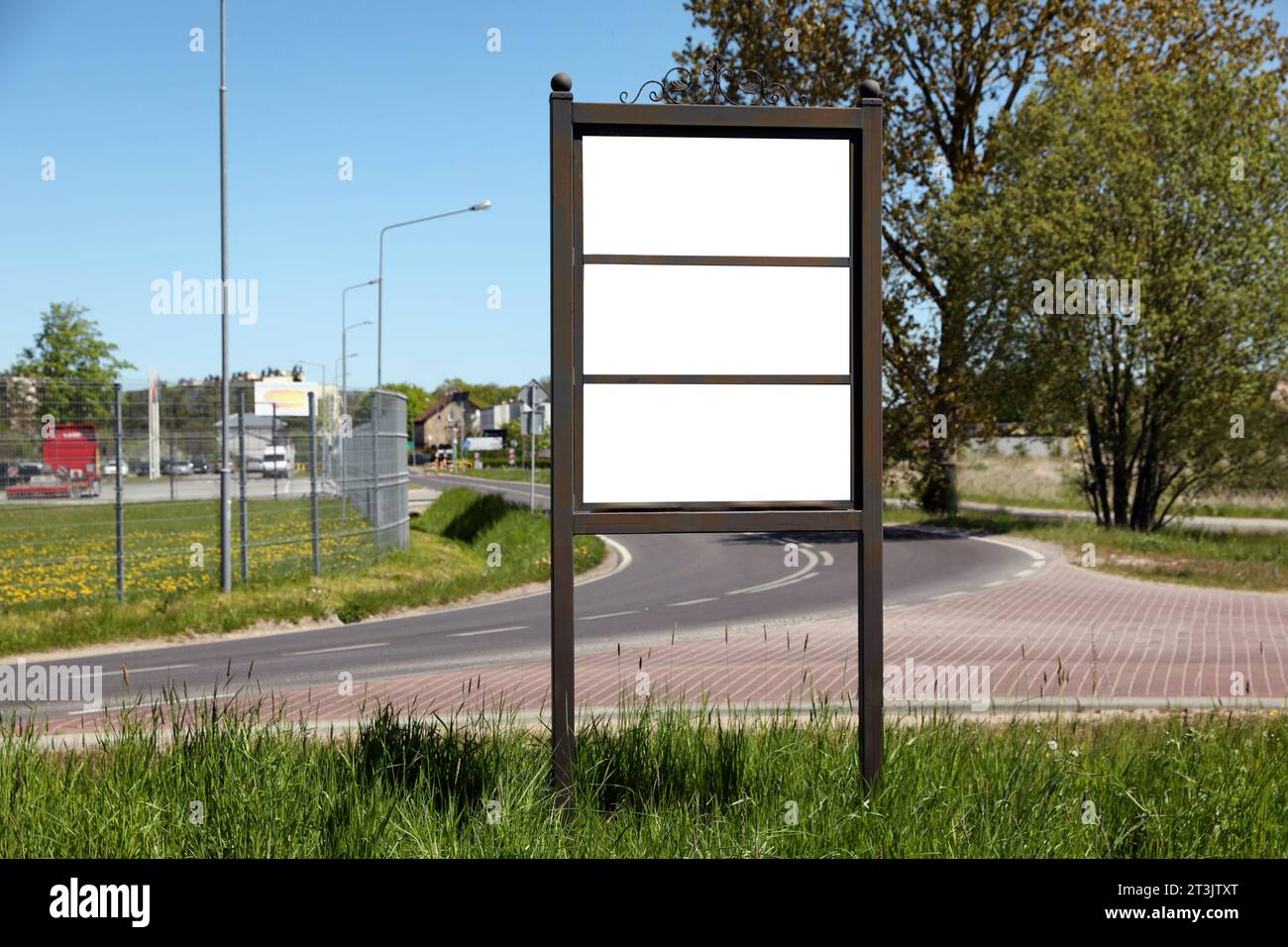 Empty signboard in city. Mock-up for design Stock Photo - Alamy