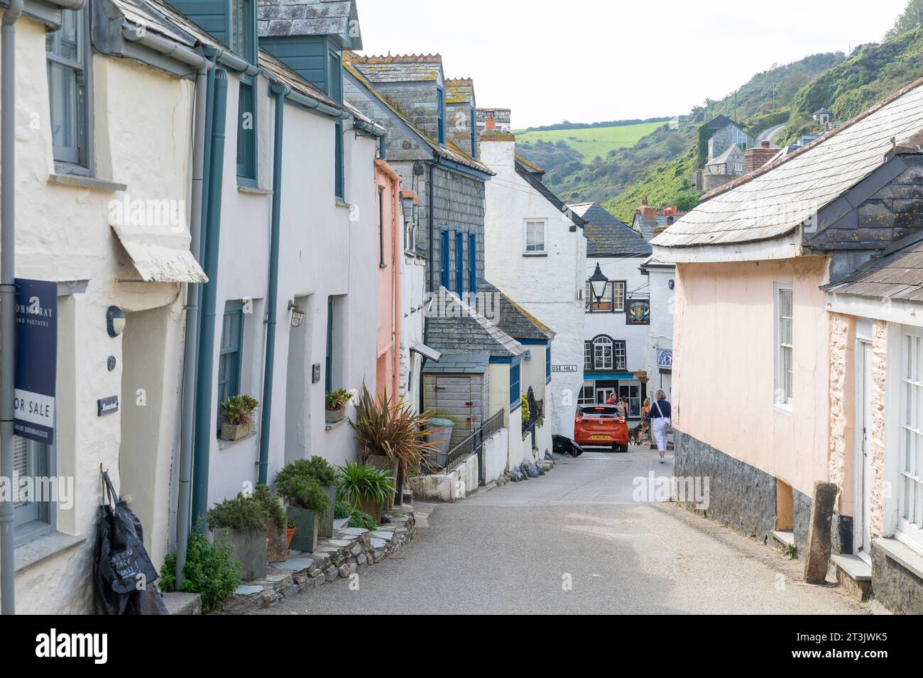 Port Isaac Cornwall, narrow streets and lanes and small cottages in the
