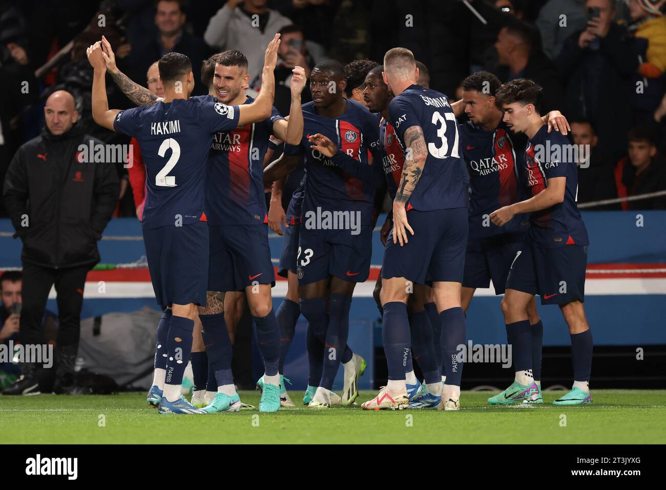 Psg team 2023 hi-res stock photography and images - Alamy Psg team 2023 hi-res stock photography and images - Alamy