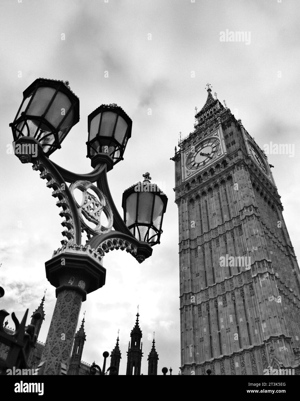 Historical landmark Big ben in city skyline with street light Stock