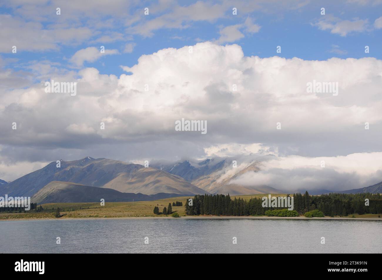 Picture of the view of Lake Tekapo, New Zealand Stock Photo - Alamy