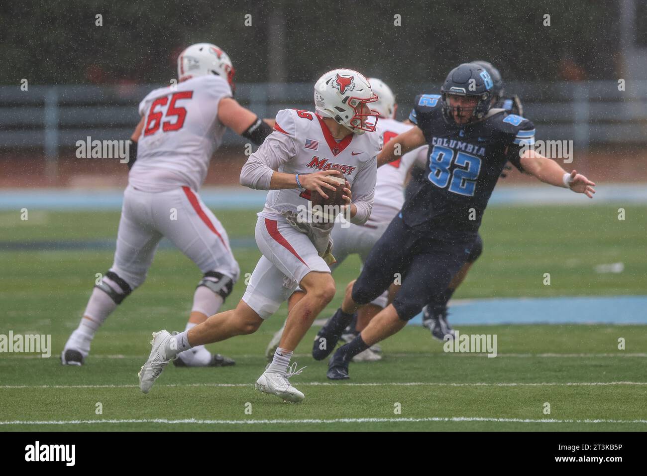 Marist Red Foxes quarterback Brock Bagozzi #18 during action in the NCAA football game against the Columbia Lions at Robert K. Kraft Field at Lawrence A. Wien Stadium in New York , New York , Saturday, Oct. 7, 2023. (Photo: Gordon Donovan) Stock Photo