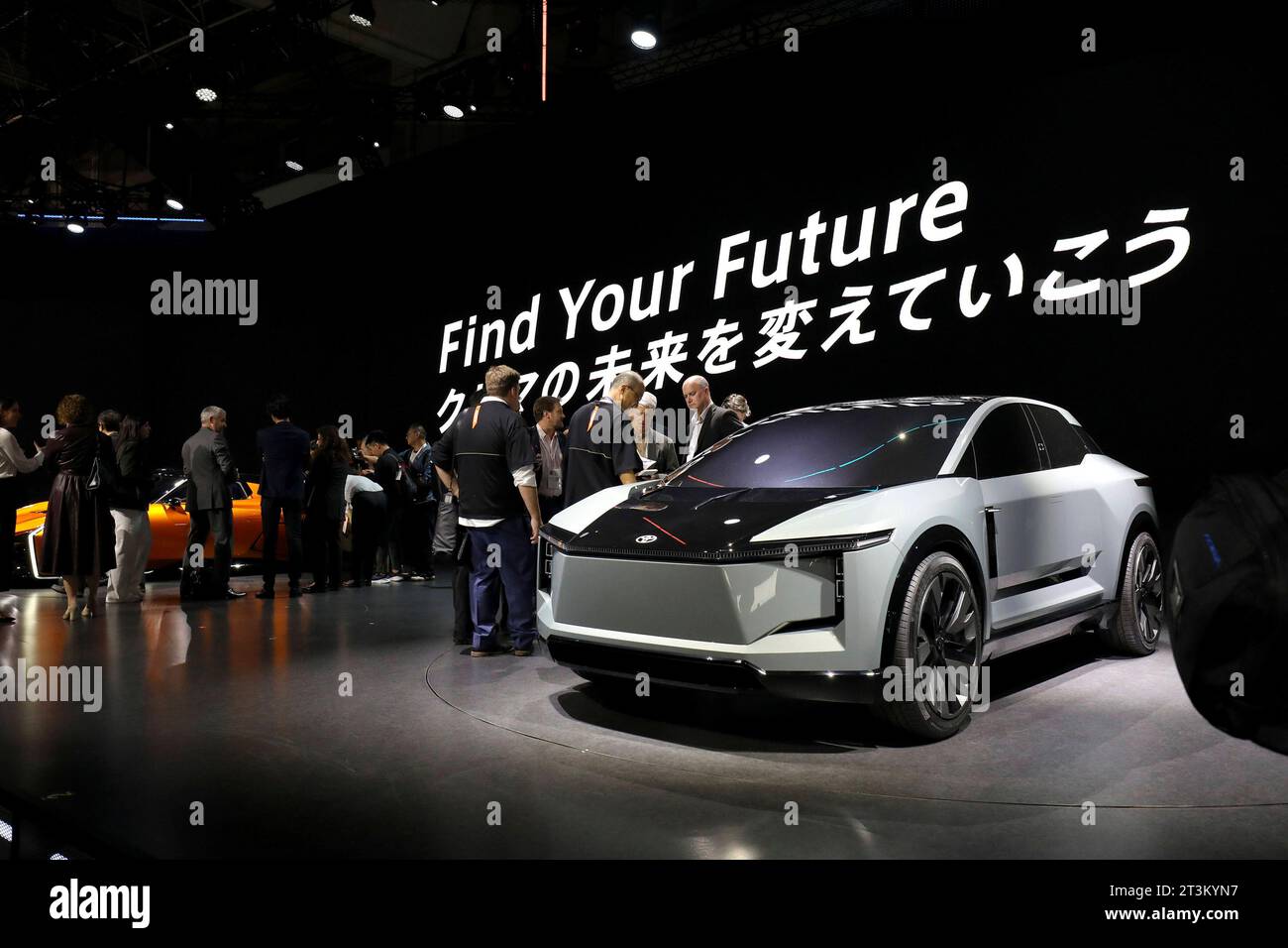 Toyota FT-3e beim Pressetag der Japan Mobility Show 2023 auf dem ...