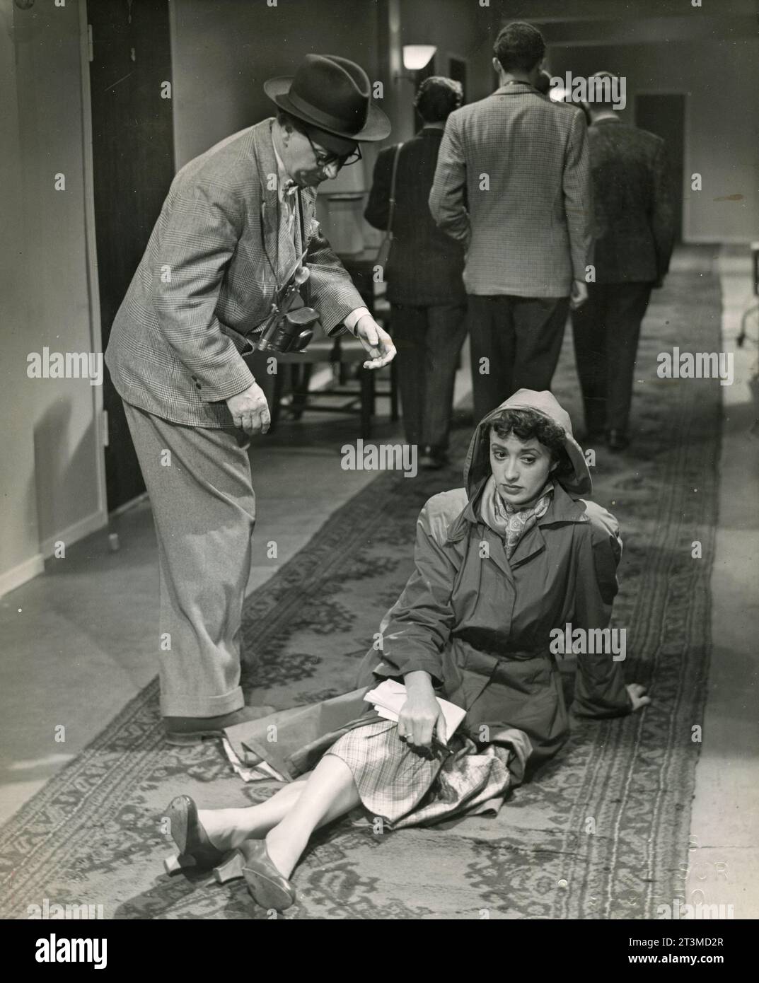 Danish actor Christian Arhoff and actress Vera Gebuhr in the movie Lyn-Fotografen, Denmark 1950 Stock Photo