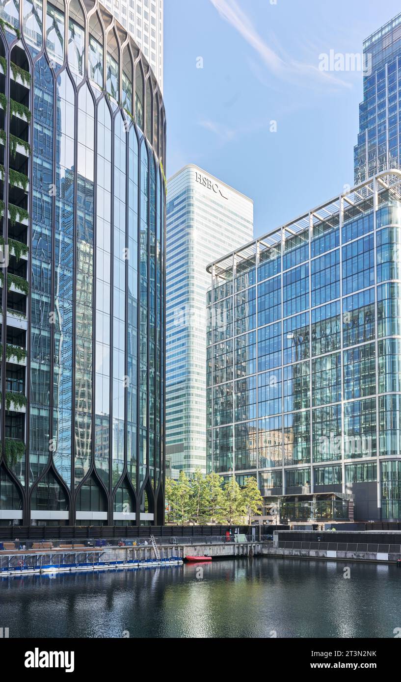 Buildings (Citi, Thomson Reuters, HSBC) surrounding Reuters Plaza at Canary Wharf financial district, London, England. Stock Photo