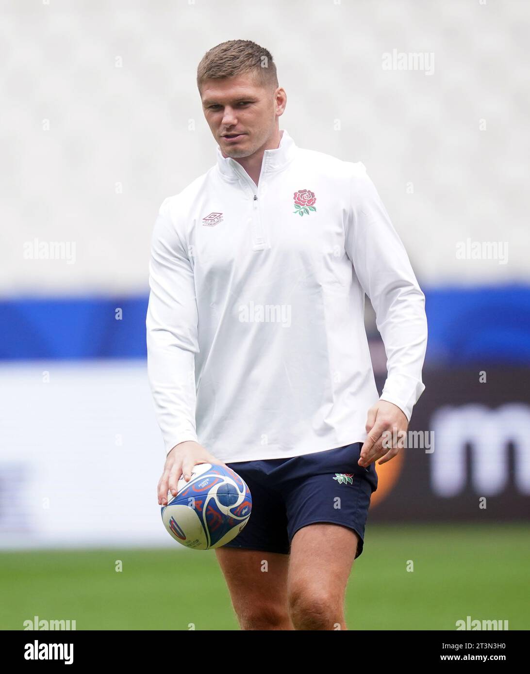 England's Owen Farrell during a team run at the Stade de France in ...
