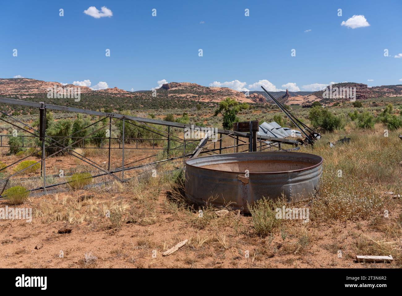 Cattle ranch water tank hires stock photography and images Alamy