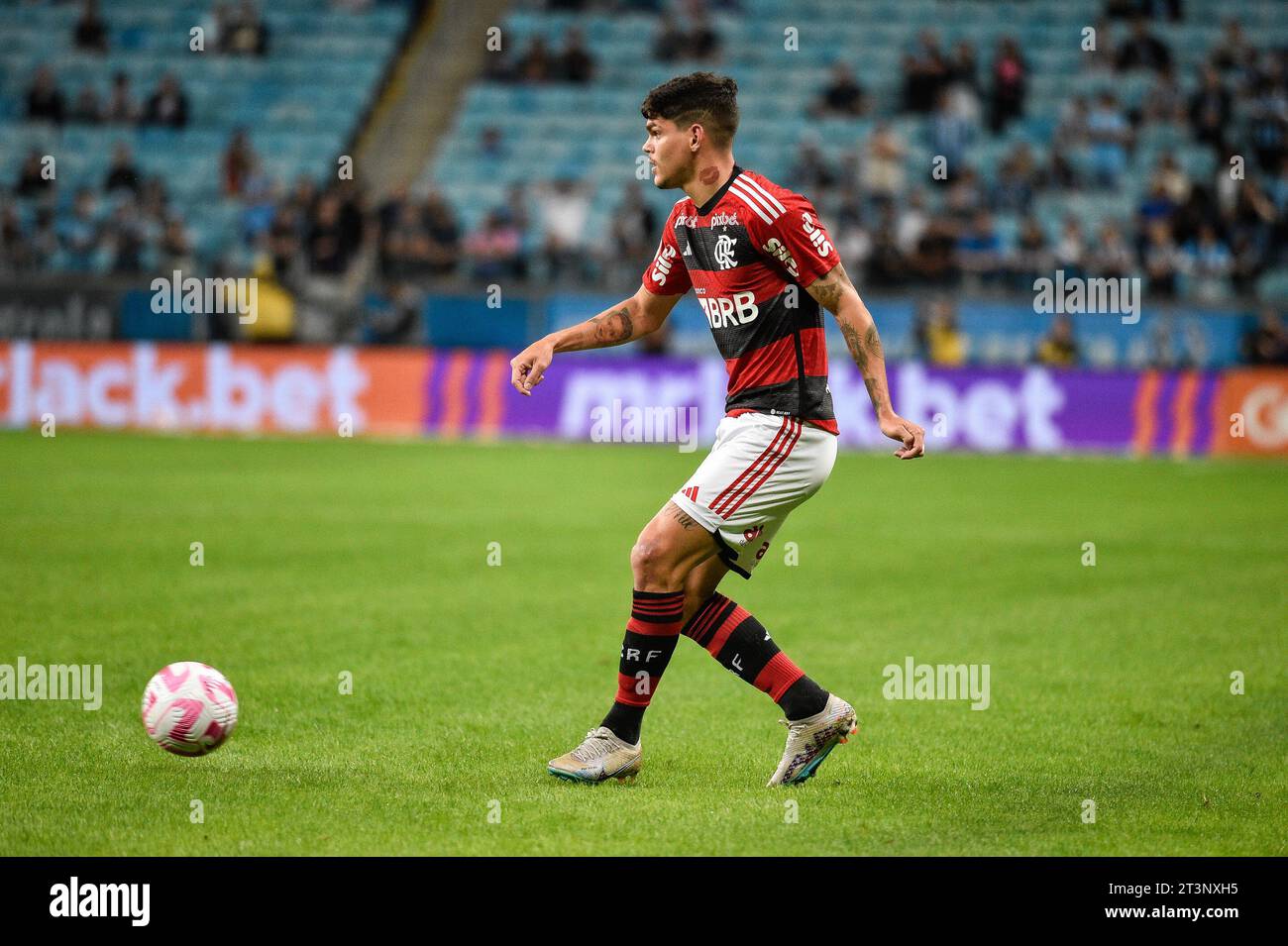 Porto Alegre, Brazil. 25th Oct, 2023. Ayrton Lucas of Flamengo during the match against Grêmio valid for the 29th round of the Brazilian Championship, held at Arena do Grêmio, in Porto Alegre, this Wednesday, October 25th. Credit: Brazil Photo Press/Alamy Live News Stock Photo
