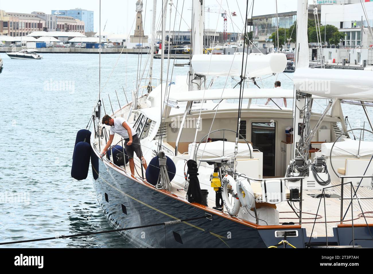 yacht crew spain