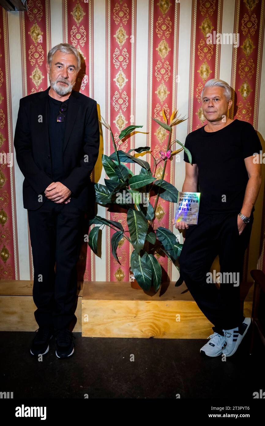 Berlin, Germany. 26th Oct, 2023. Markus Kavka (r) and Elmar Giglinger