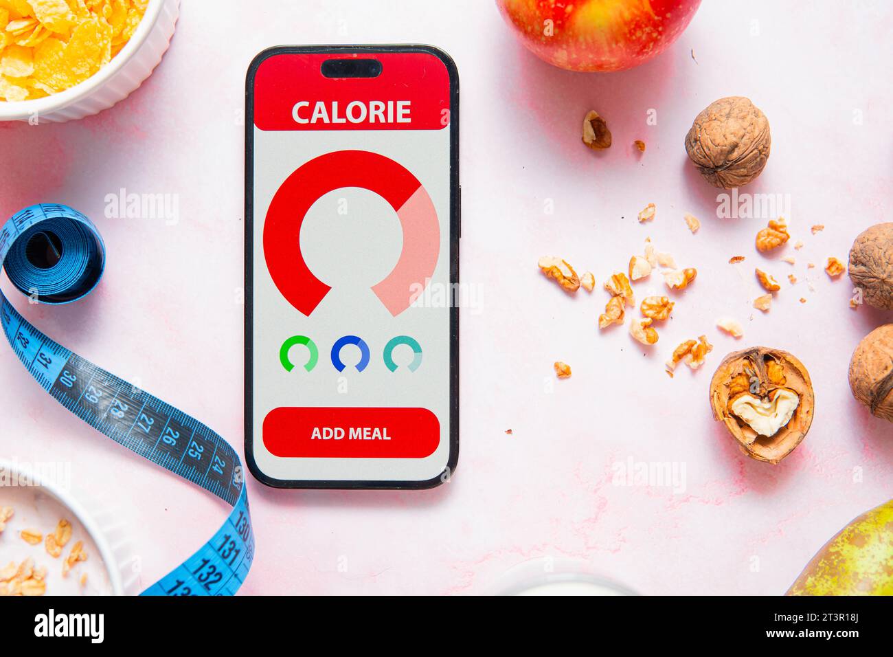 https://c8.alamy.com/comp/2T3R18J/counting-calories-and-macronutrients-in-a-meal-using-a-smartphone-2T3R18J.jpg