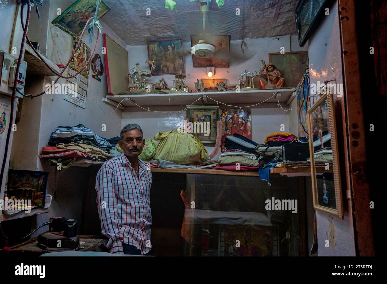 Indian tailor shop hi-res stock photography and images - Alamy