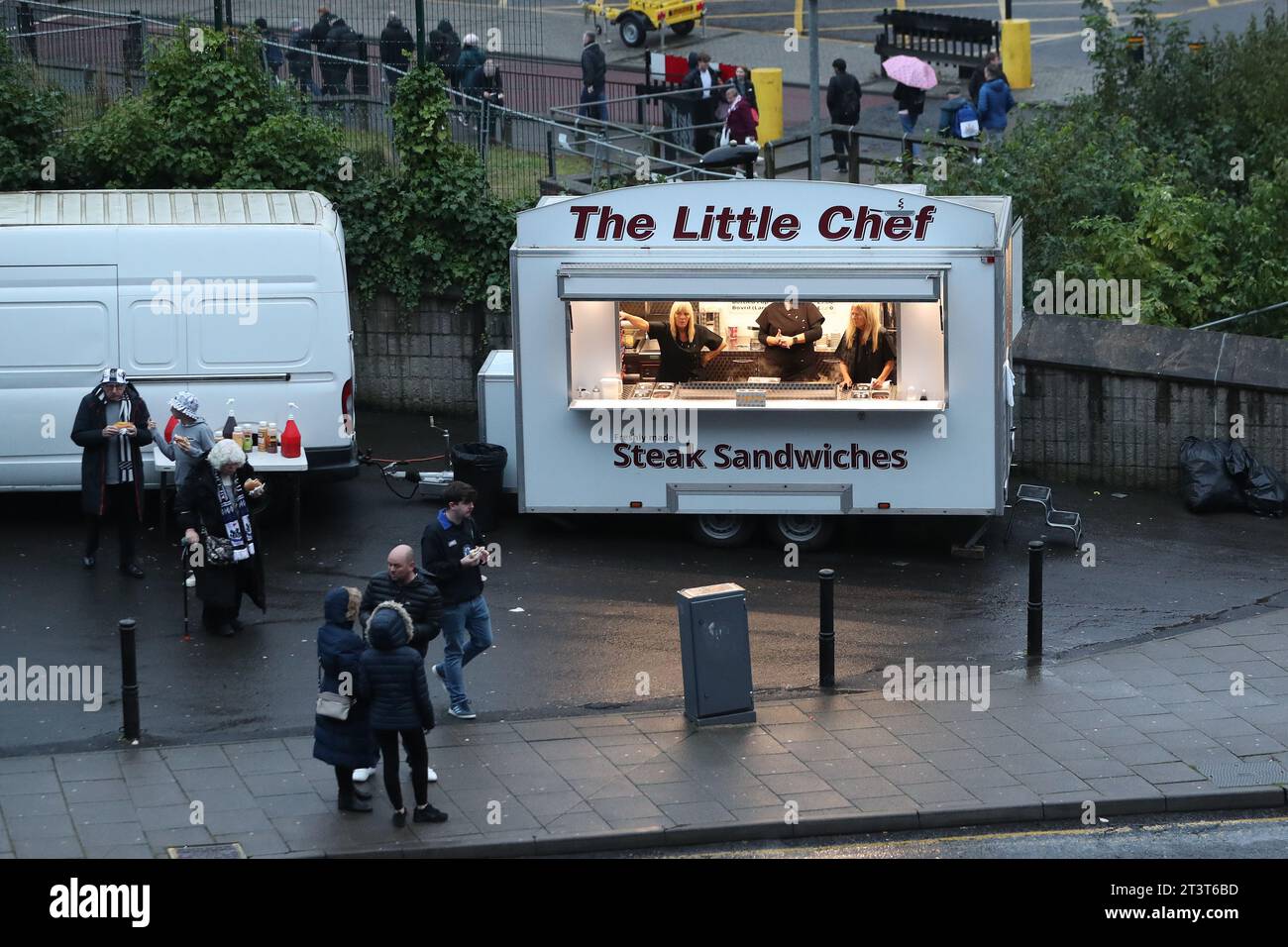 A general view of a fast food outlet outside the stadium during the UEFA Champions League Group F match between Newcastle United and Borussia Dortmund at St. James's Park, Newcastle on Wednesday 25th October 2023. (Photo: Mark Fletcher | MI News) Credit: MI News & Sport /Alamy Live News Stock Photo