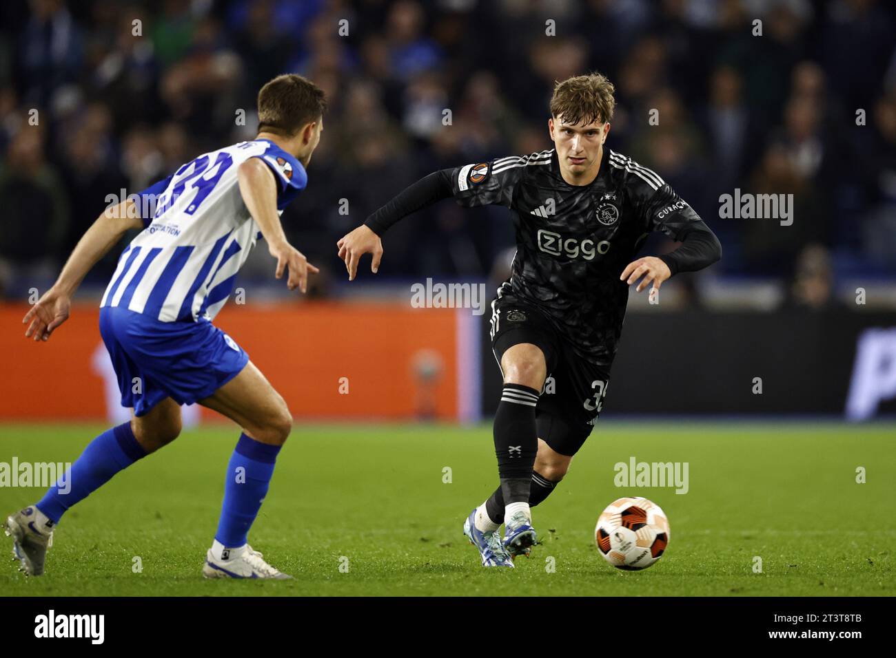 BRIGHTON (lr) Joel Veltman of Brighton Hove Albion, Mika Godts of Ajax during the UEFA Europa BRIGHTON (lr) Joel Veltman of Brighton Hove Albion, Mika Godts of Ajax during the UEFA Europa