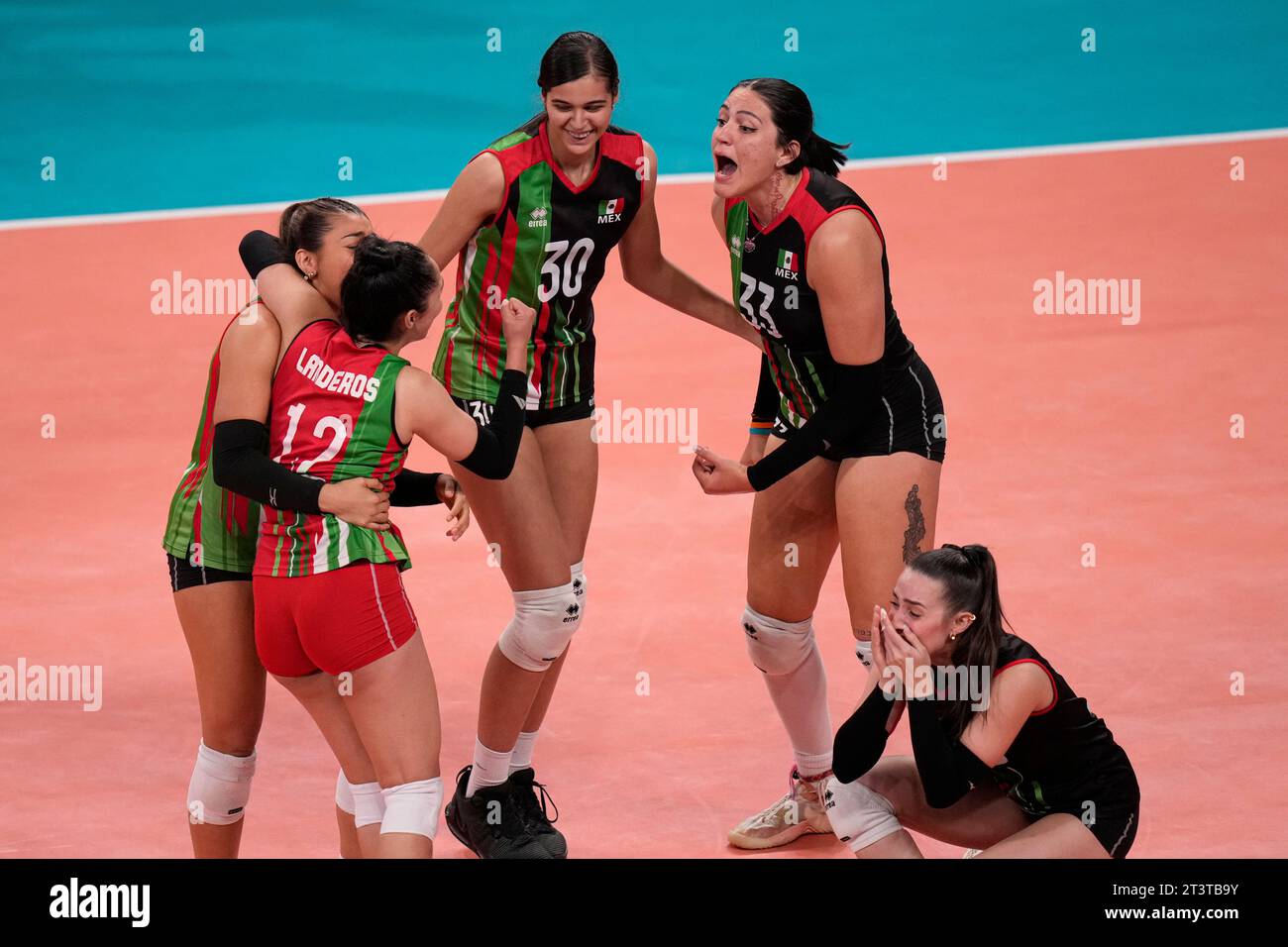 Mexico's players celebrate after defeating Argentina to win the bronze ...