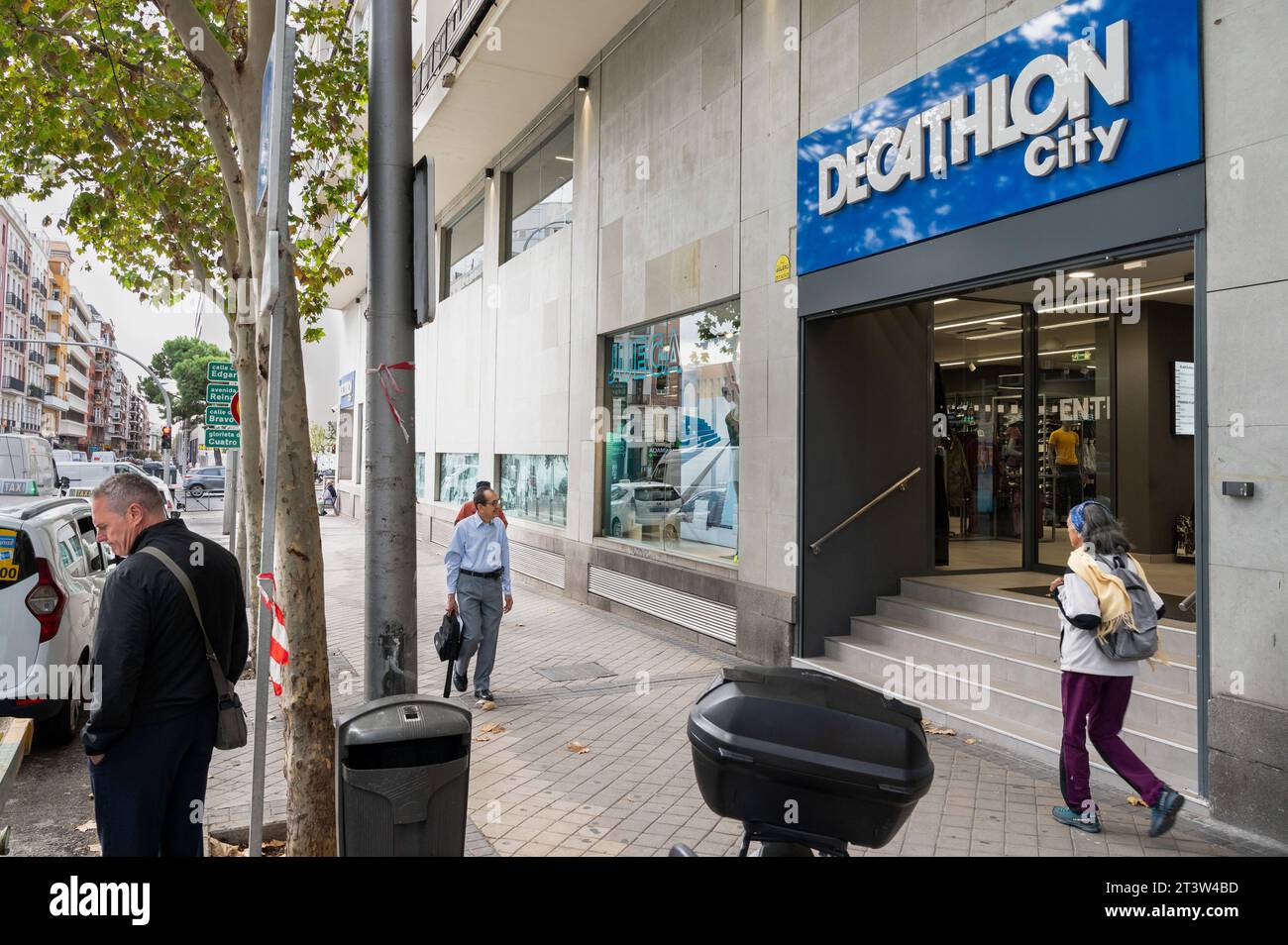 Pedestrians walk past the French sporting goods Decathlon and Australia's  largest clothing retailer Cotton On stores in Hong Kong. (Photo by Budrul  Chukrut / SOPA Images/Sipa USA Stock Photo - Alamy