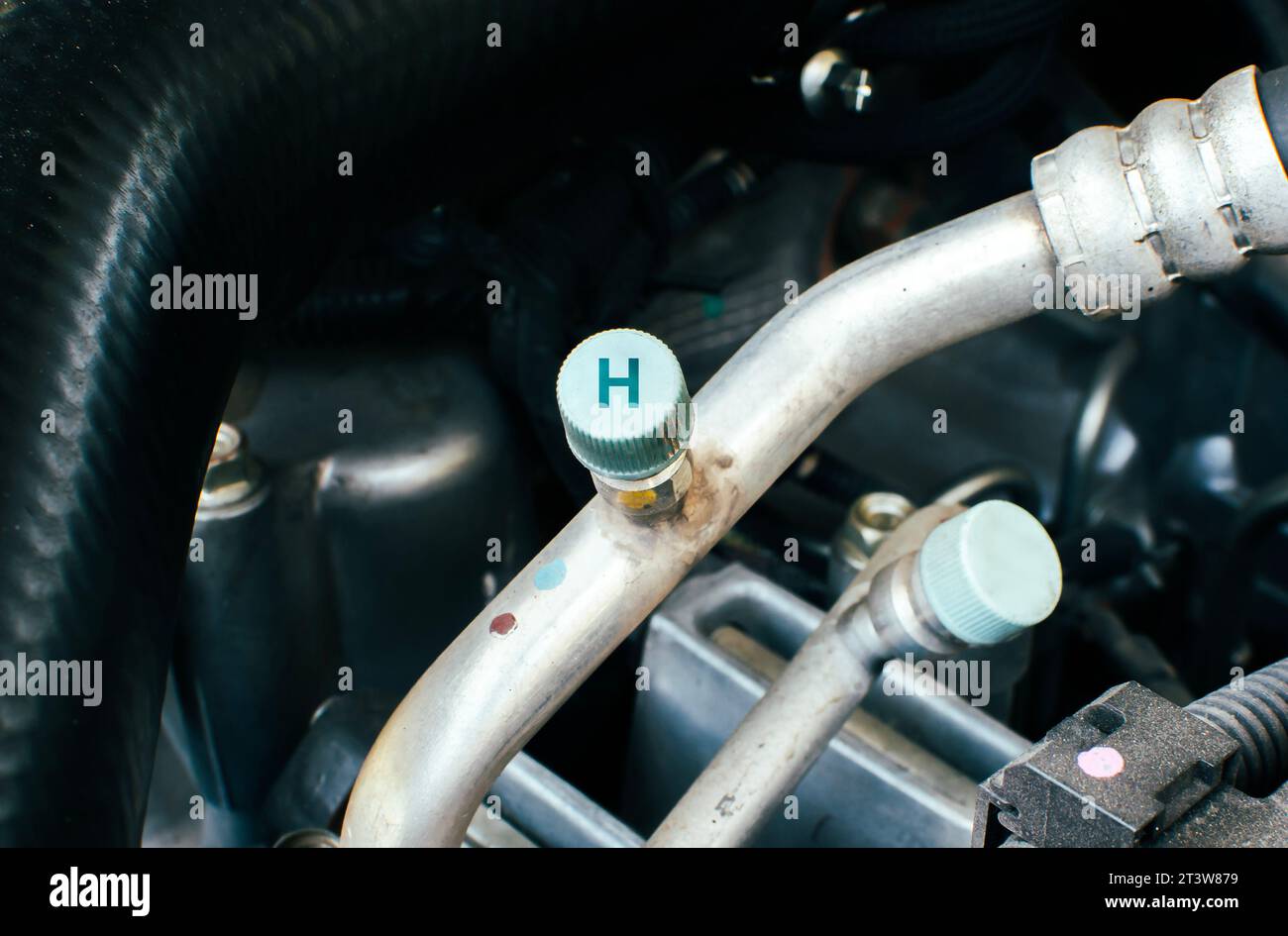 High pressure gas or liquid fill hole of car air conditioner system in