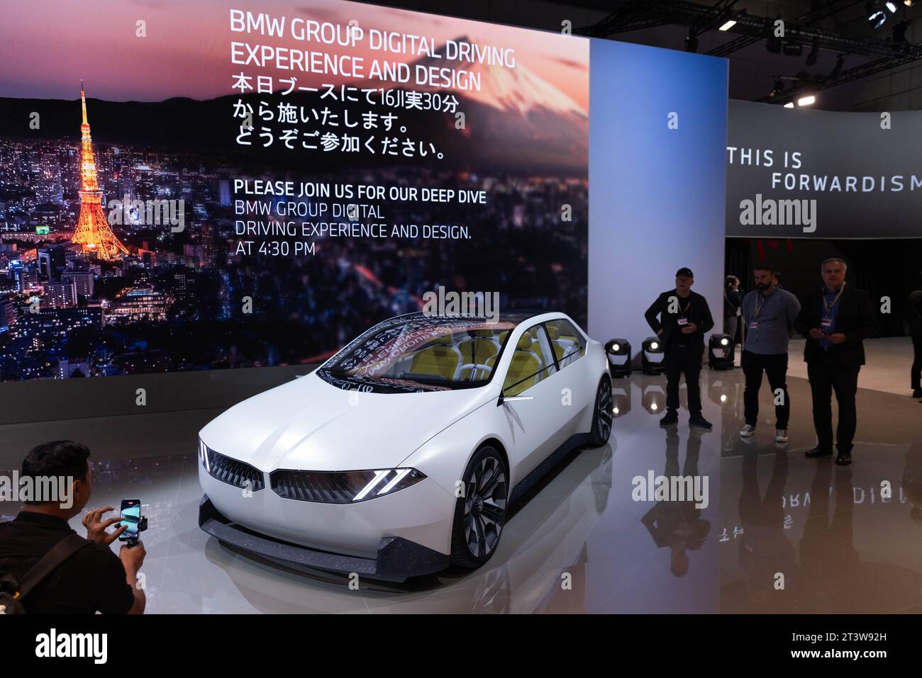 Tokyo, Japan. 25th Oct, 2023. All electric BMW concept car "Neue Klasse ...