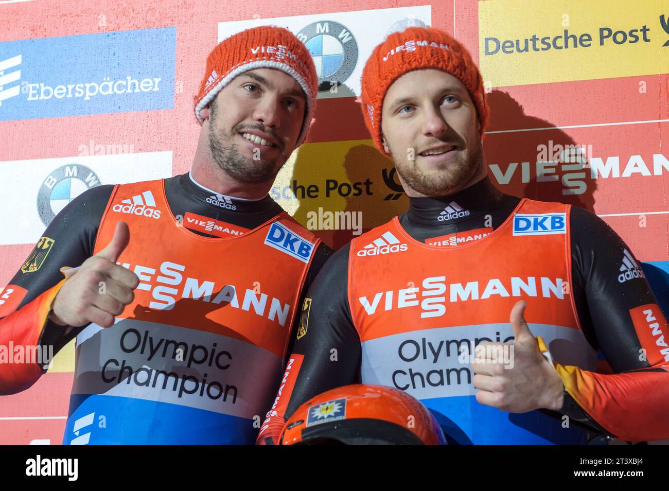 Tobias Wendl und Tobias Arlt bei Siegerehrung Viessmann Rodel Welt Cup Doppelsitzer in Koenigssee, Deutschland am 03.01.2015 Stock Photo