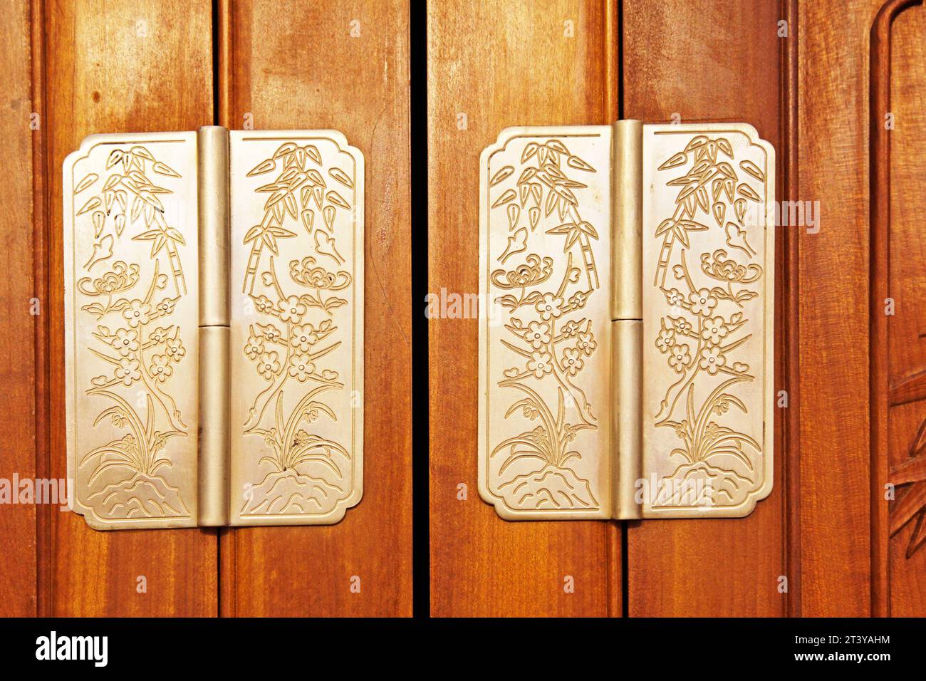 copper hinge, traditional Chinese style tools Stock Photo Alamy