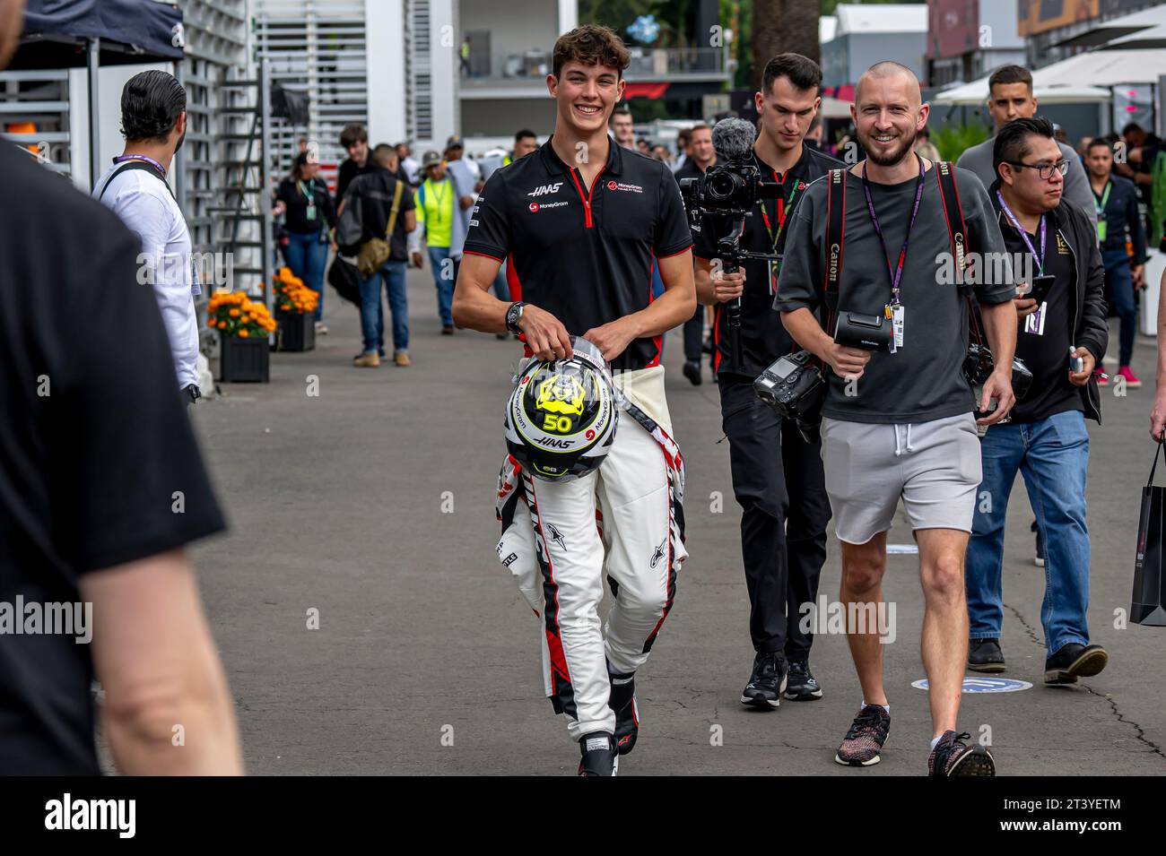 Mexico City, Mexico, 27th Oct 2023, Oliver Bearman attending the build up, round 20 of the 2023 Formula 1 championship. Credit: Michael Potts/Alamy Live News Stock Photo