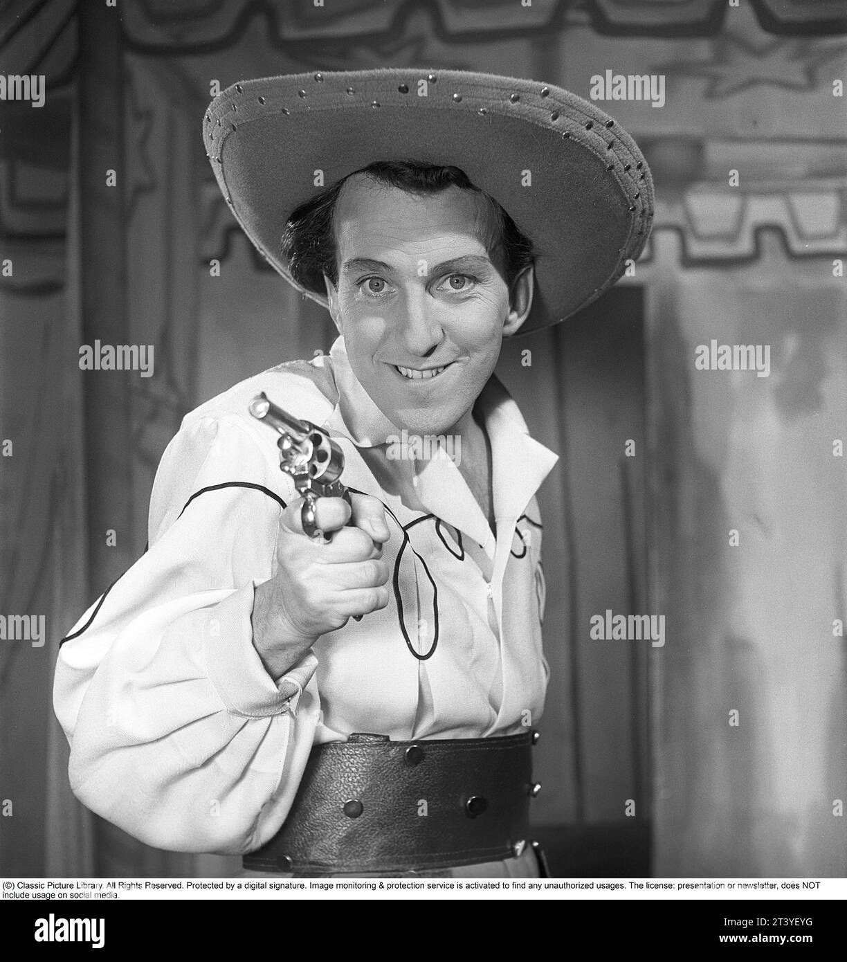 1940s cowboy hi-res stock photography and images - Alamy 1940s cowboy hi-res stock photography and images - Alamy