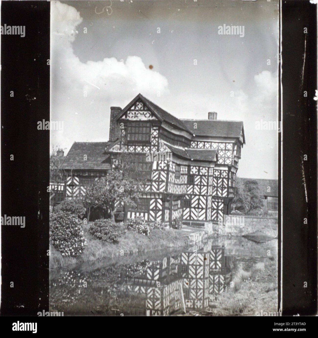 19th century manor house hi-res stock photography and images - Alamy