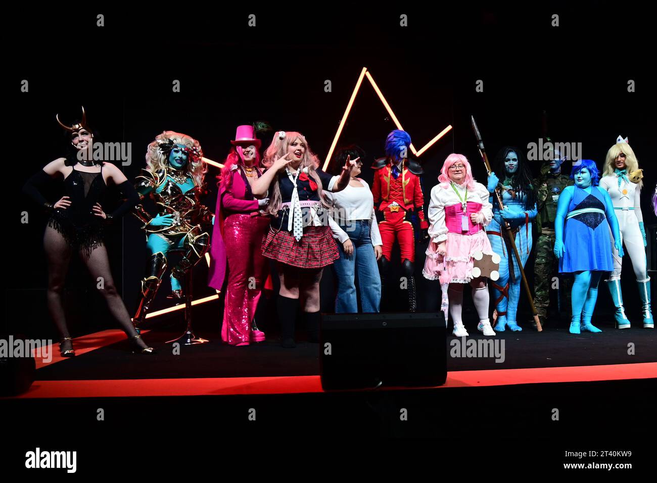 Cosplay Lip Sync Battle Hi res Stock Photography And Images Alamy cosplay-lip-sync-battle-hi-res-stock-photography-and-images-alamy