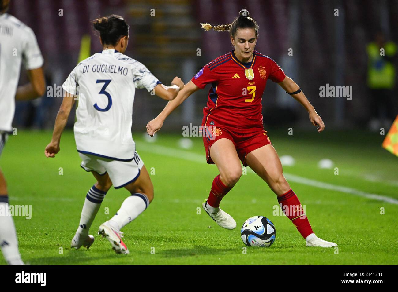 Salerno, Italy. 27th Oct, 2023. Teresa Abelleira of Spain during the UEFA Women's Nations League match between Italy and Spain at Stadio Arechi Salerno Italy on 27 October 2023. Credit: Nicola Ianuale/Alamy Live News Stock Photo