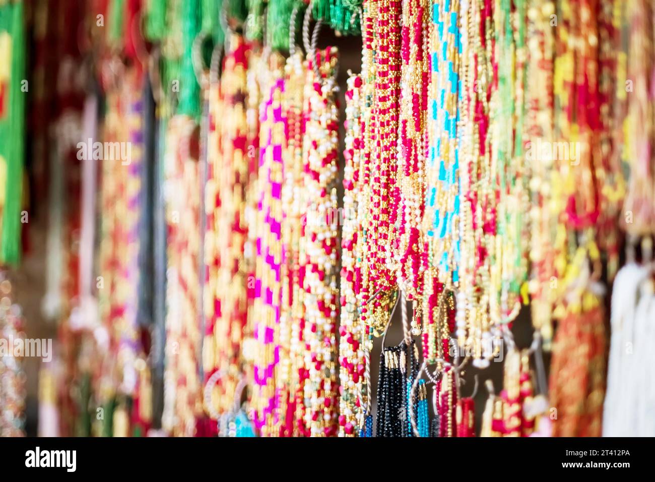 Strings and beads hi-res stock photography and images - Alamy
