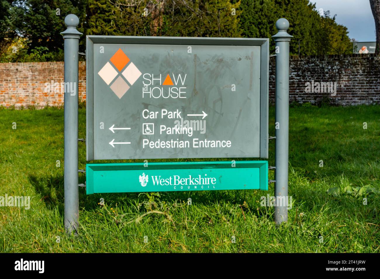 A sign gives directions at Shaw House in Newbury, West Berkshire, UK