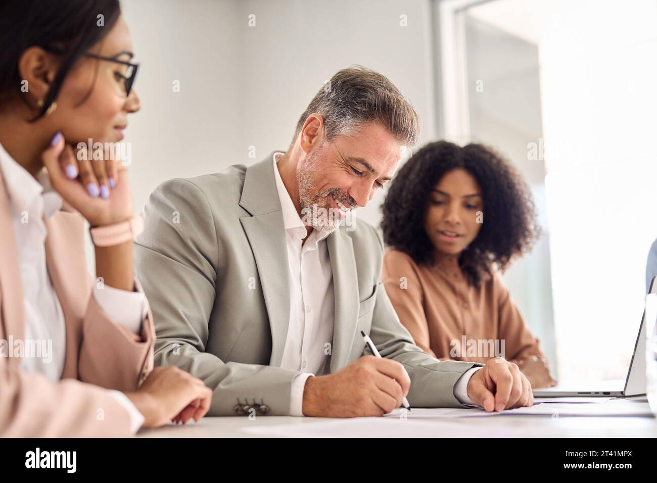 Legal work hi-res stock photography and images - Alamy