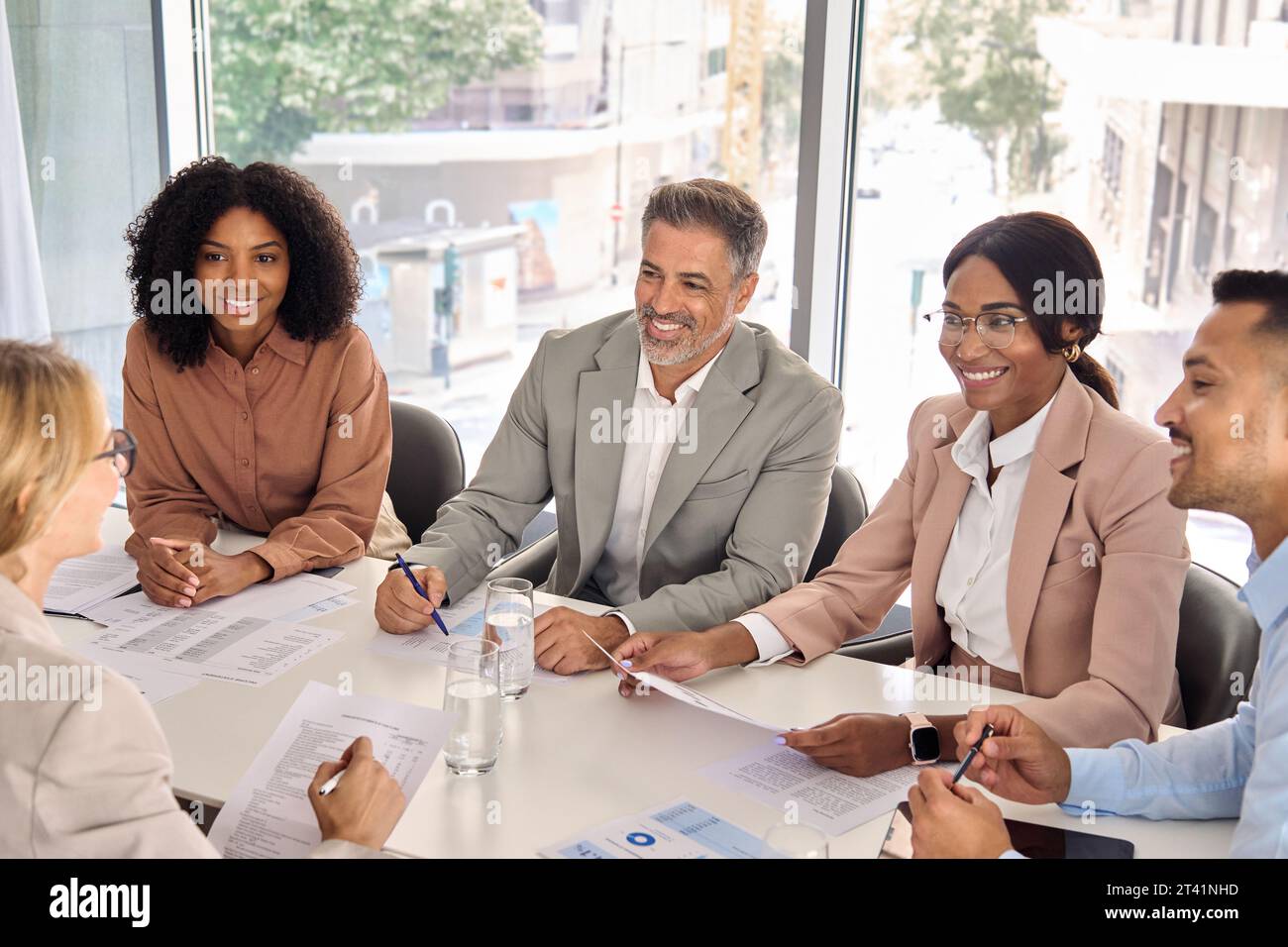 Group people diversity working hi-res stock photography and images - Alamy