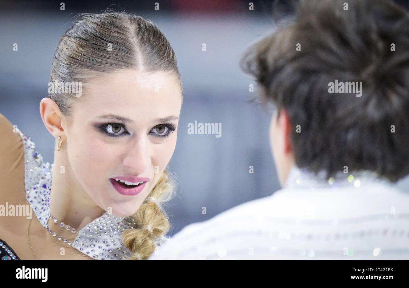 Vancouver, Canada. 27th Oct, 2023. Emilia Zingas and Vadim Kolesnik of
