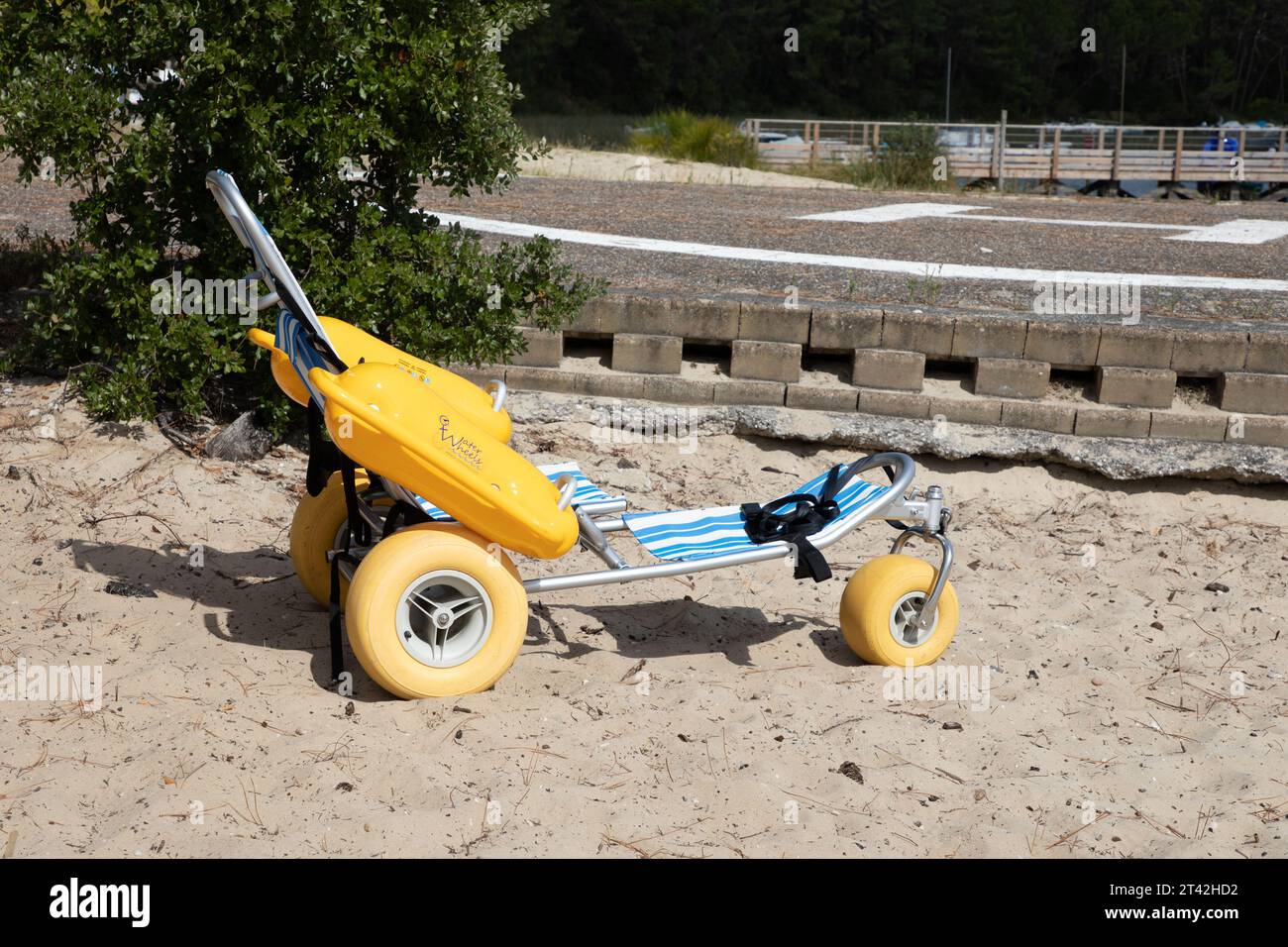 Bordeaux , France - 10 19 2023 : Accessrec water wheels Expert in beach ...