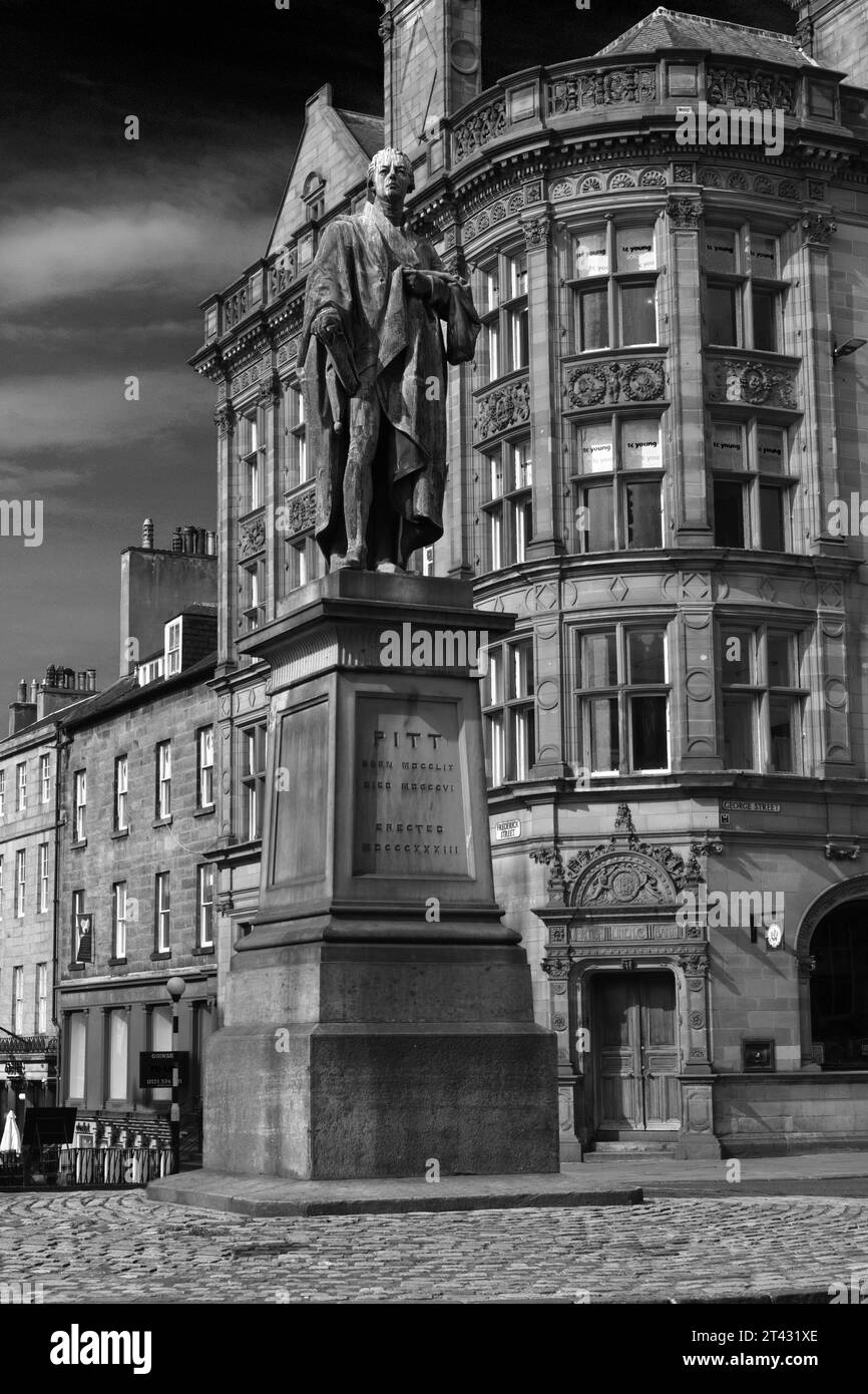 The William Pitt The Younger Statue, George Street, Edinburgh City, Scotland, UK Stock Photo