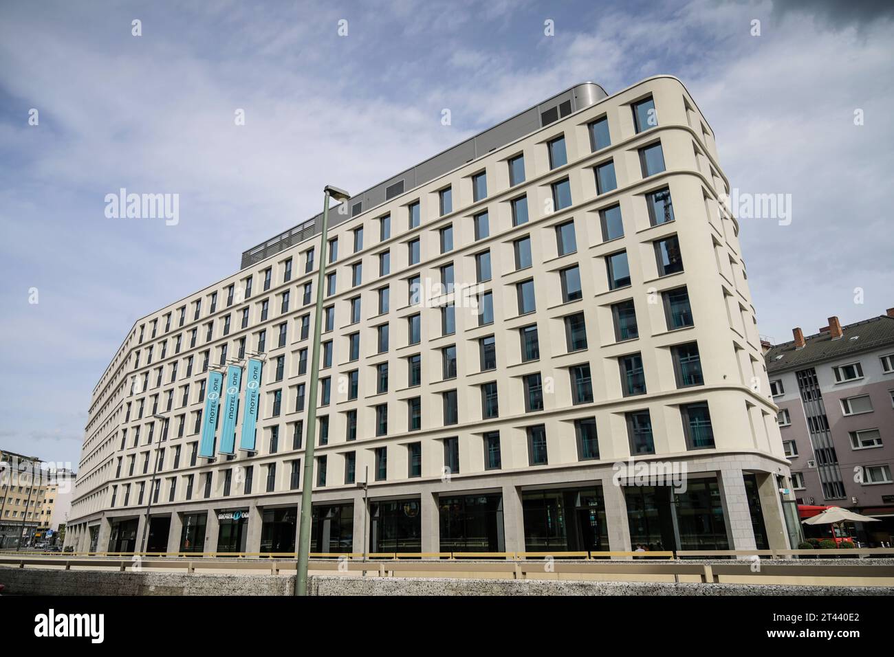 Motel One, Berliner Straße, Frankfurt, Hessen, Deutschland *** Motel One, Berliner Straße
