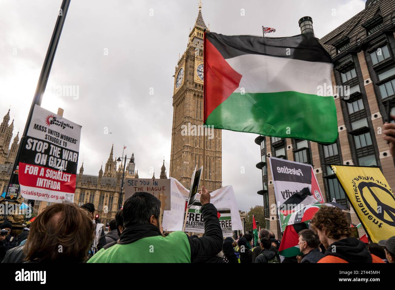 Pro Palestine March in London 28th Oct 2023, starting at Victoria