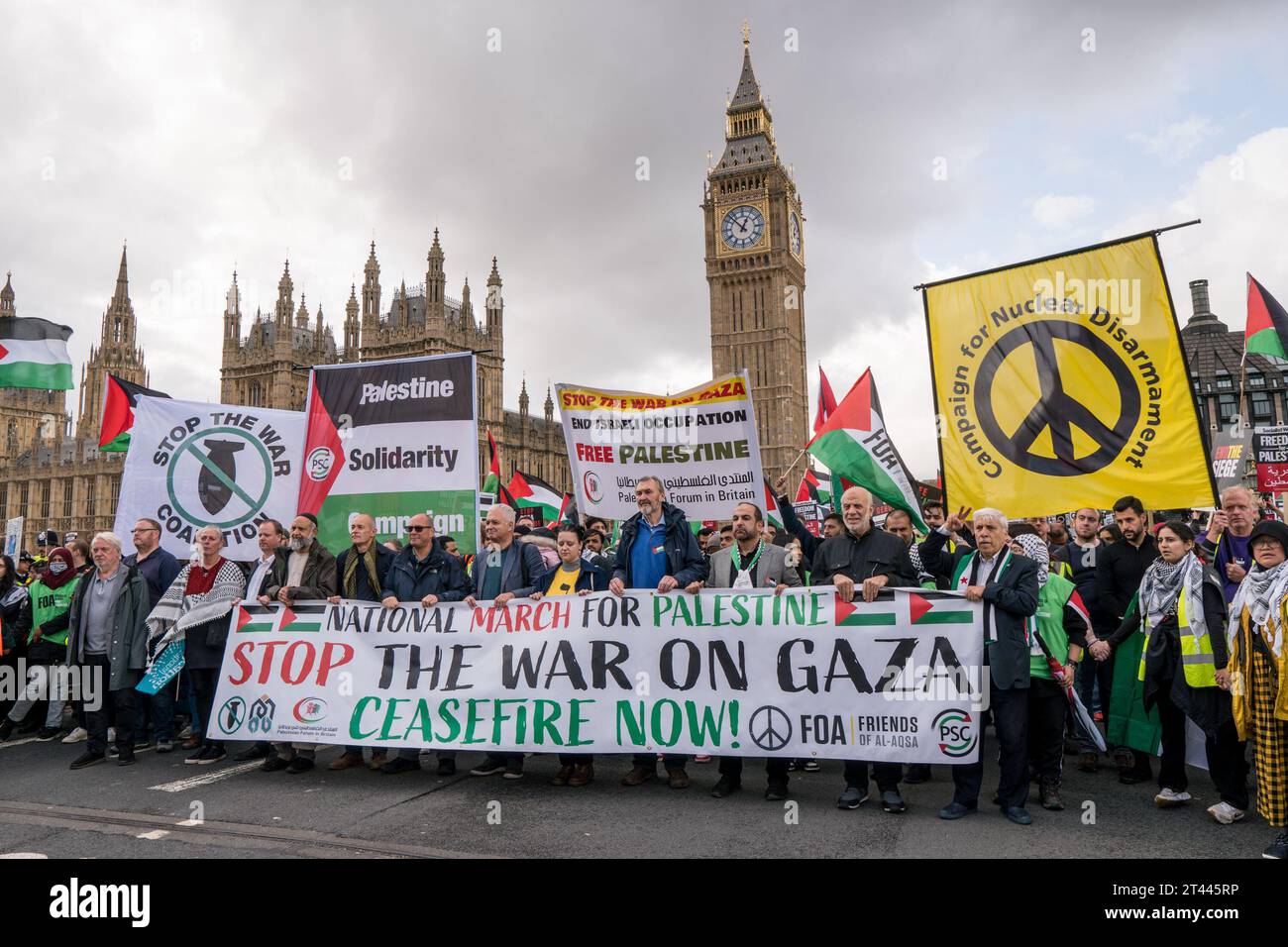 Pro Palestine March in London 28th Oct 2023, starting at Victoria