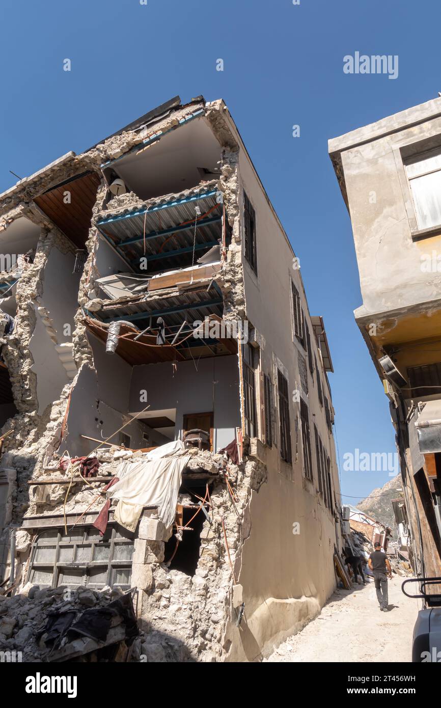Turkish earthquake 2023 damage historic ottoman houses in central
