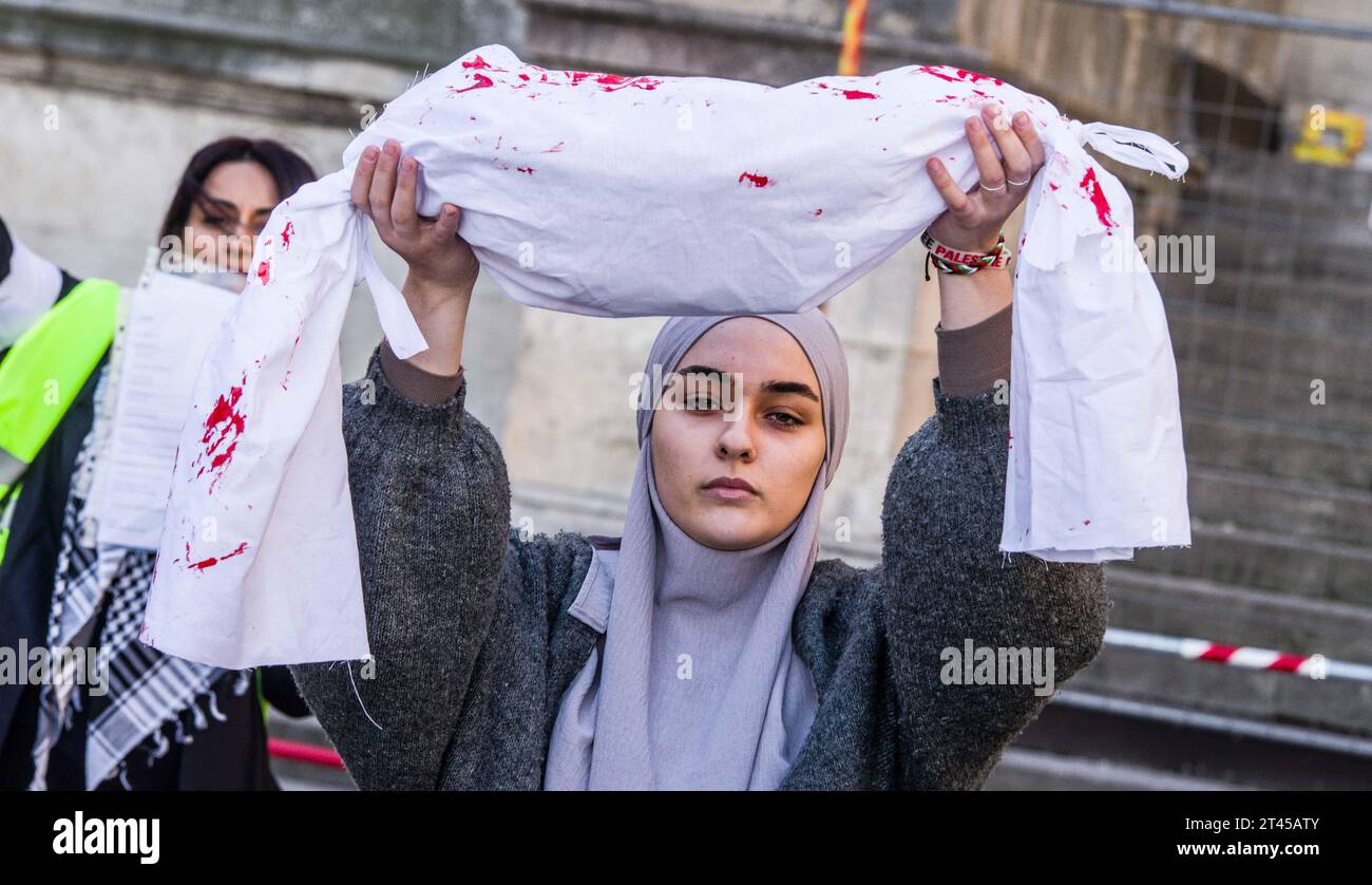 October 28, 2023: Two demos of so-called 'Tankies'' from far-, fringe, conspiratorial left, Turkish extremists, antisemites, Islamists, Querdenker, and conspiracy theorists gathered together in Munich, Germany to protest the Israeli mission in Gaza after the shocking terrorist attack by Hamas. The groups have not condemned Hamas, nor the terrorist attack, but instead immediately took to the streets to celebrate in the form of the heavily-criticized 'Free Palestine'' demos and with the hopes of setting their 'revolution'' against the state into motion. These demos have been largely see Stock Photo