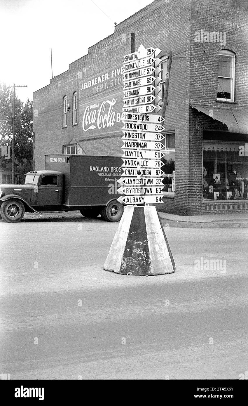Distance signs in middle of road, Crossville, Tennessee, USA, Ben Shahn