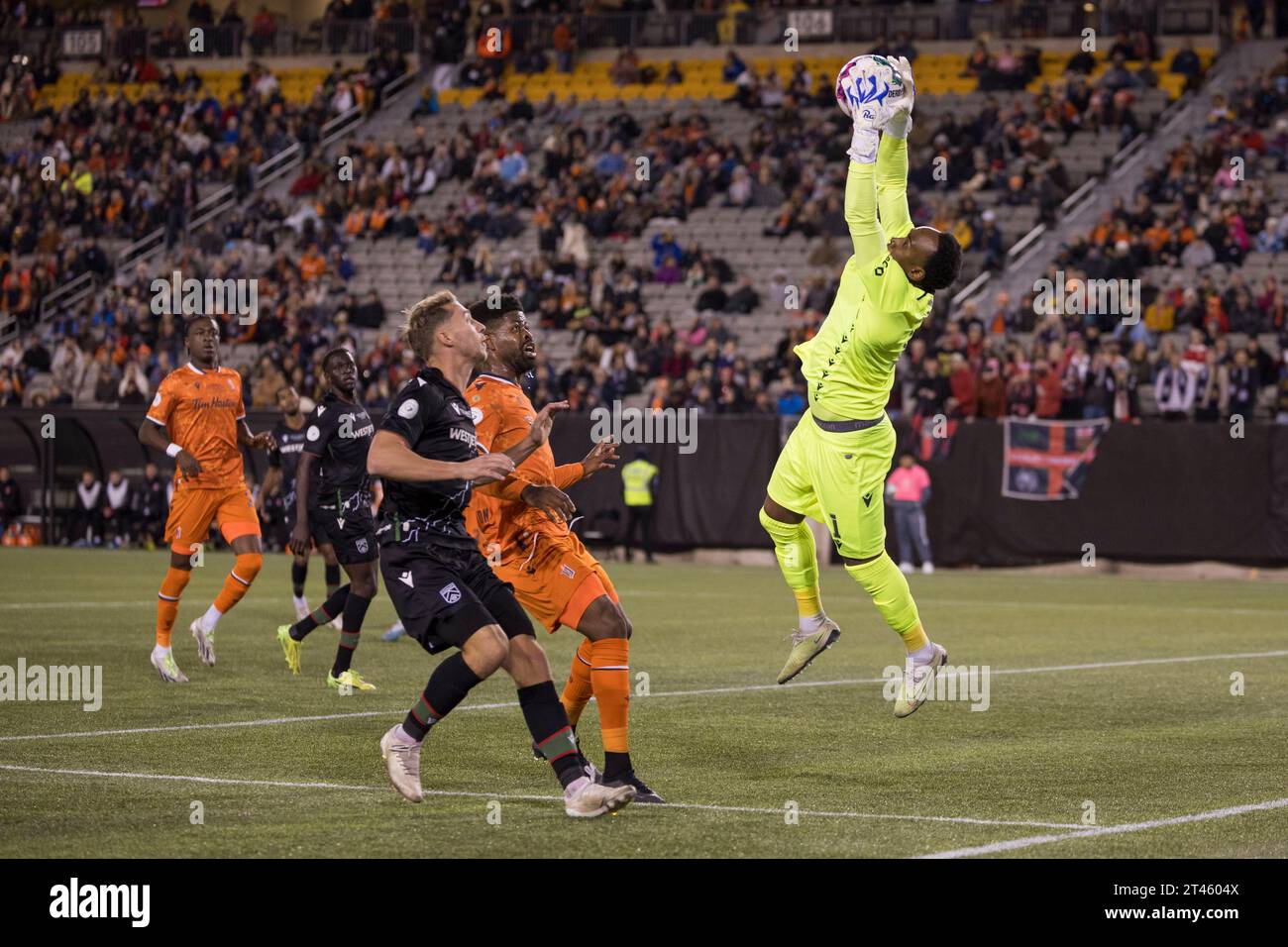 Hamilton, Canada. 28th Oct, 2023. Forge FC goalkeeper Triston Henry (1 ...