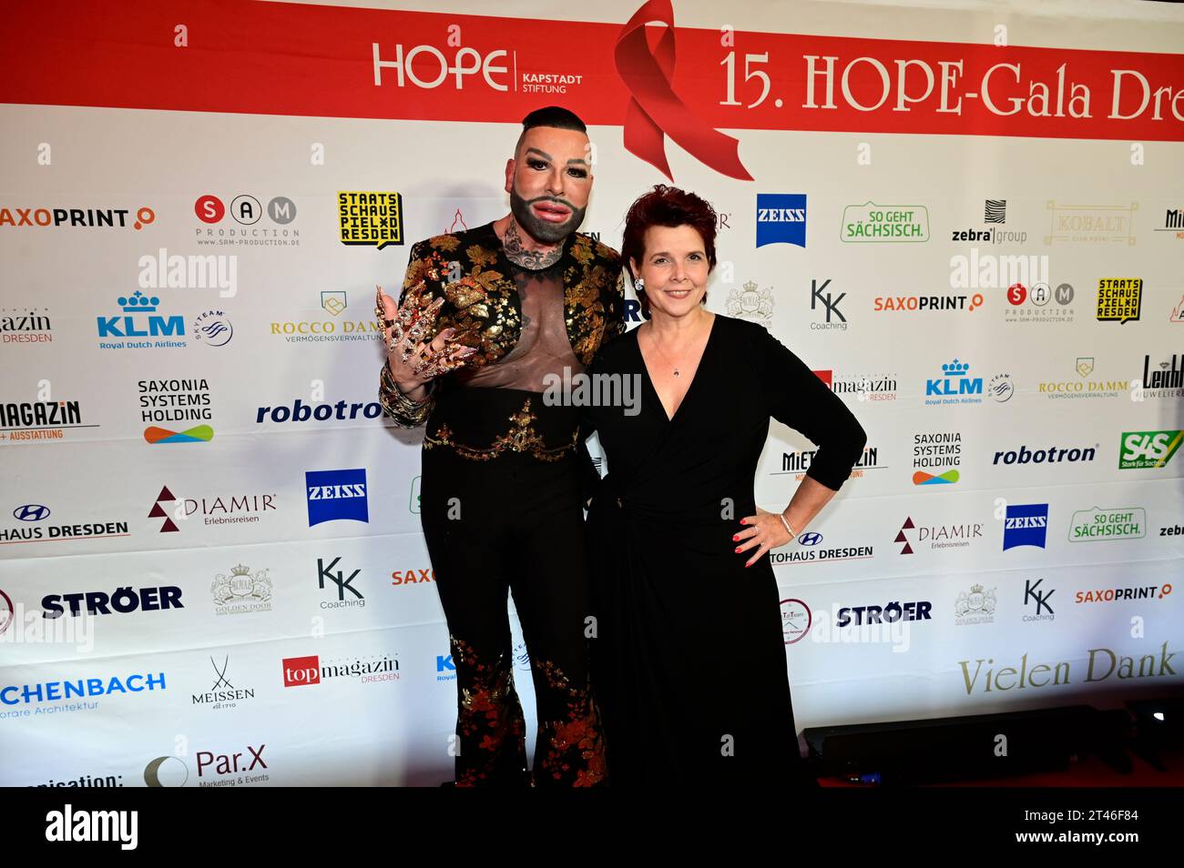 Harald Glööckler und Michaela Gornickel bei der 15. Hope Gala 2023 im Schauspielhaus. Dresden, 28.10.2023 Stock Photo